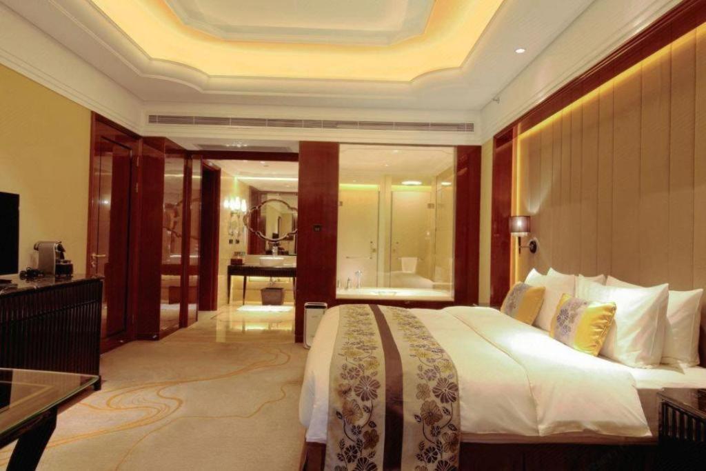 Wyndham Grand Plaza Royale Xianglin Shaoyang Exterior foto