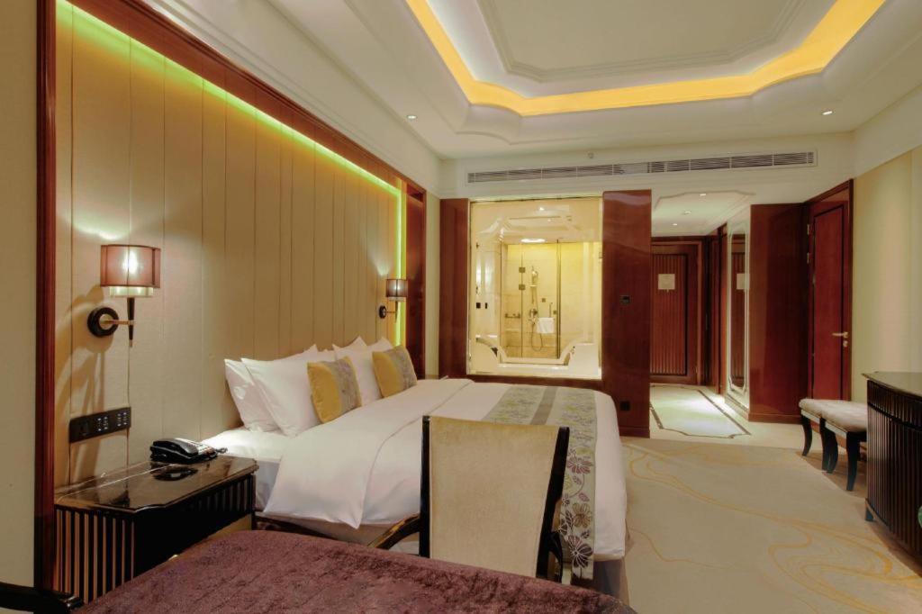 Wyndham Grand Plaza Royale Xianglin Shaoyang Exterior foto