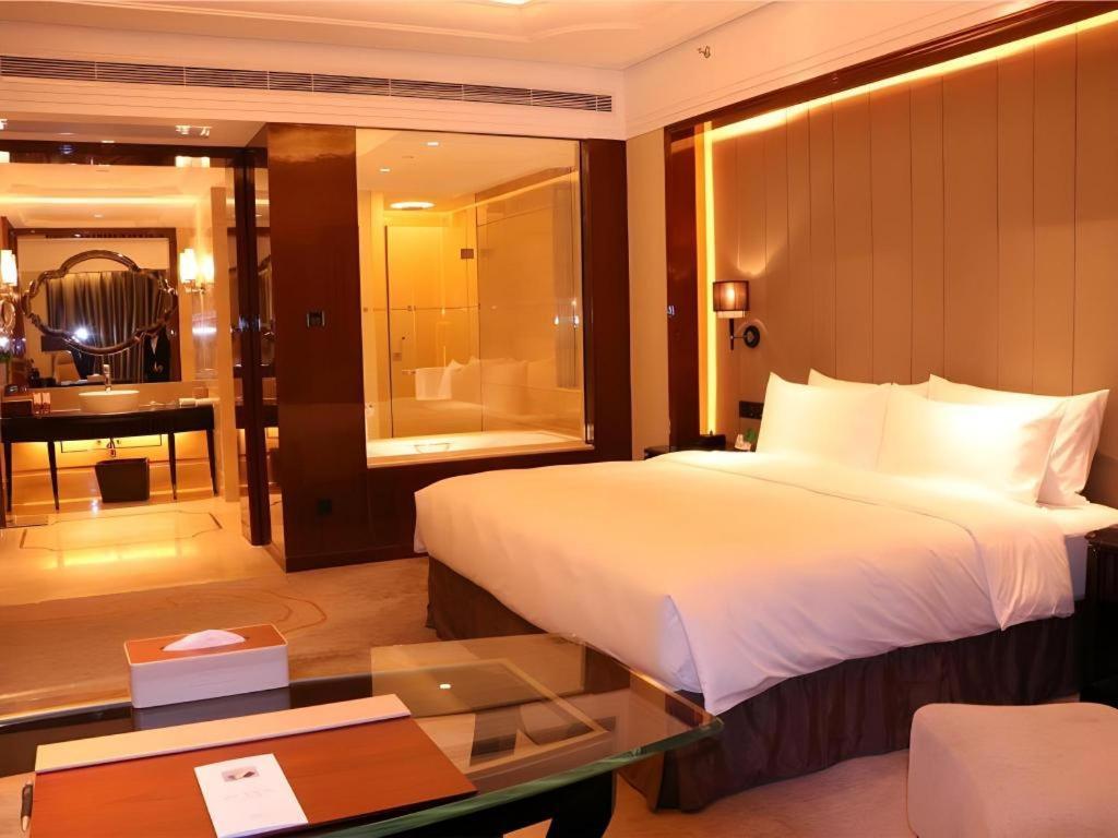 Wyndham Grand Plaza Royale Xianglin Shaoyang Exterior foto
